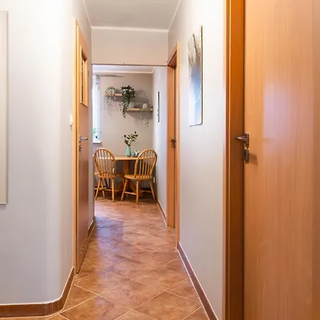 Novinea Ostrow Tumski Проживание в семье