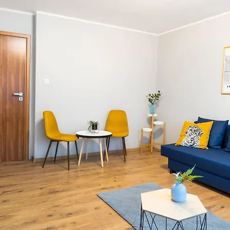 Novinea Ostrow Tumski Проживання в сім'ї Познань